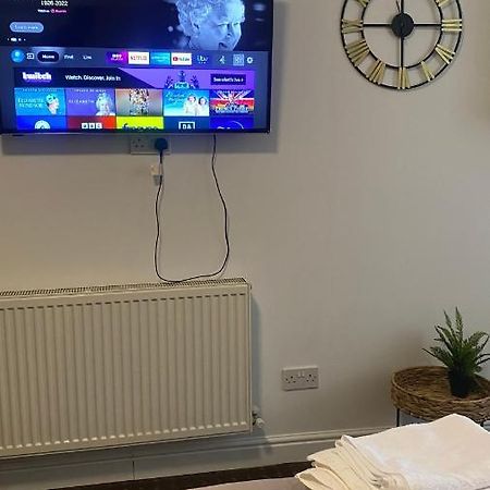 Bv Comfy Studio At Deighton Χάντερσφιλντ Εξωτερικό φωτογραφία