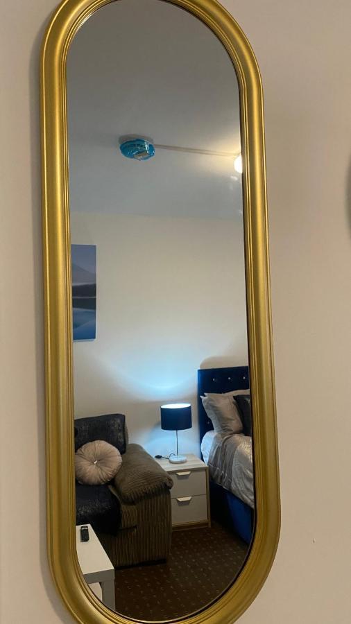 Bv Comfy Studio At Deighton Χάντερσφιλντ Εξωτερικό φωτογραφία