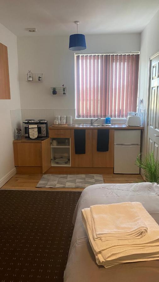 Bv Comfy Studio At Deighton Χάντερσφιλντ Εξωτερικό φωτογραφία